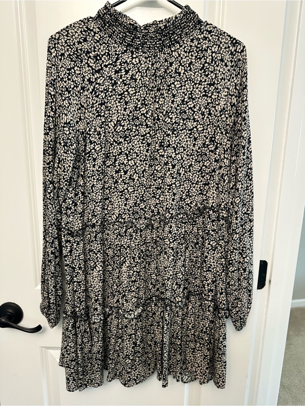 Lush Smocked Mock Neck Tiered Floral Babydoll Mini Dress Size Small Black &White